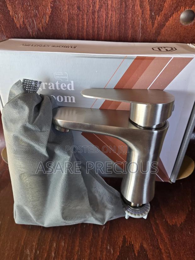 Basin Taps · Photo 2