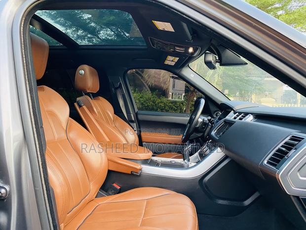 Land Rover Range Rover Sport HSE Td6 4x4 (3.0L 6cyl 8A) 2016 Gray