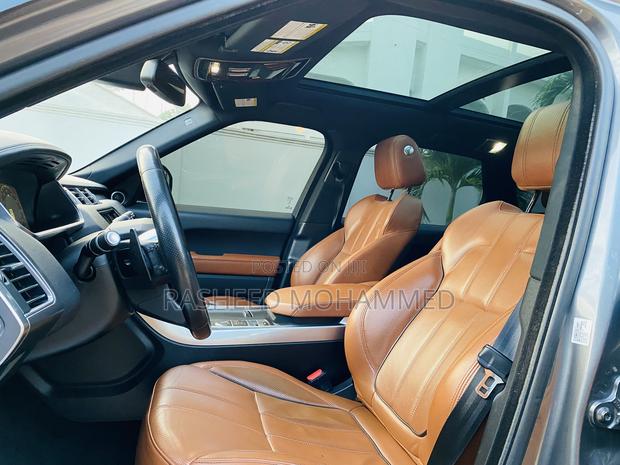 Land Rover Range Rover Sport HSE Td6 4x4 (3.0L 6cyl 8A) 2016 Gray