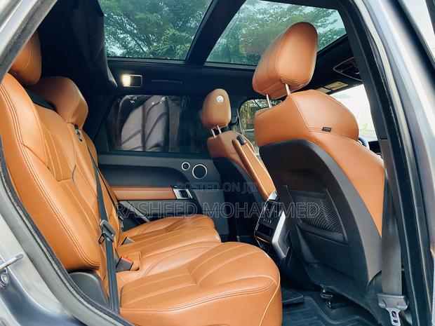 Land Rover Range Rover Sport HSE Td6 4x4 (3.0L 6cyl 8A) 2016 Gray