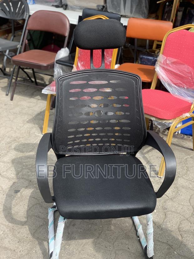 Visitors/ Conference Chair · Photo 2