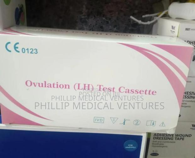 Ovulation (L H) Test Cassette · Photo 4