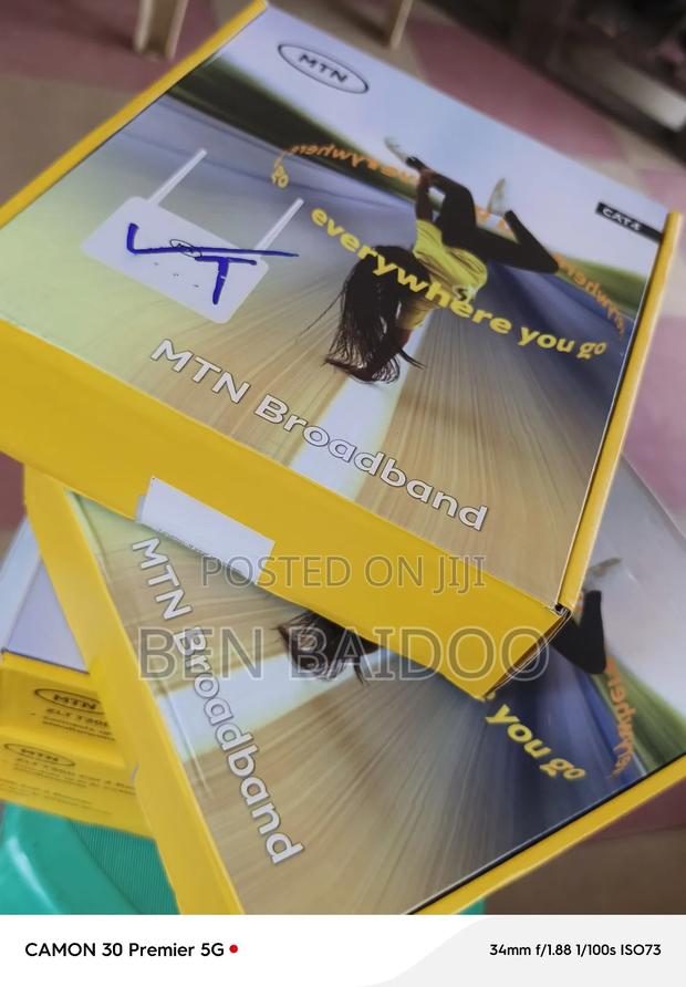 High-Speed Internet Router 4g Broadband · Photo 2