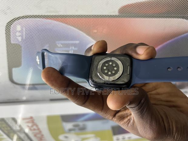 Apple Watch Series 8 41mm photo 2