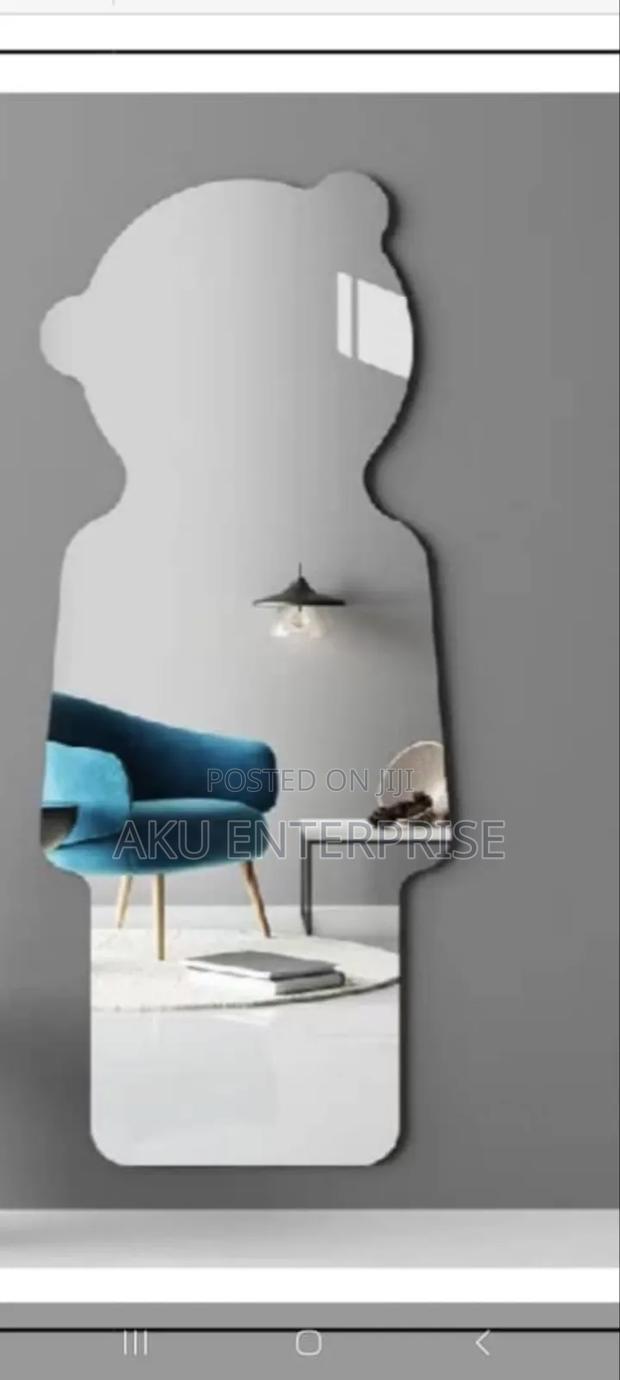 Sticker Mirror · Photo 2