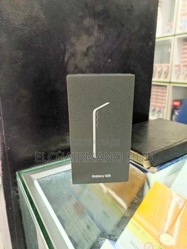 New Samsung Galaxy S25 128 GB Black