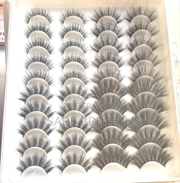 4 in 1 Style Eyelashes · Photo 3