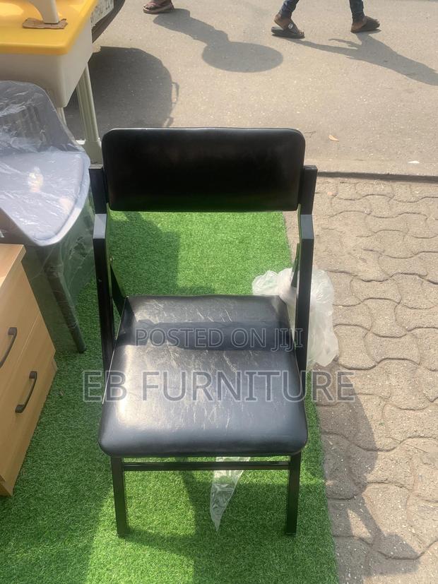 Quality Leather Folding Chair · Photo 3