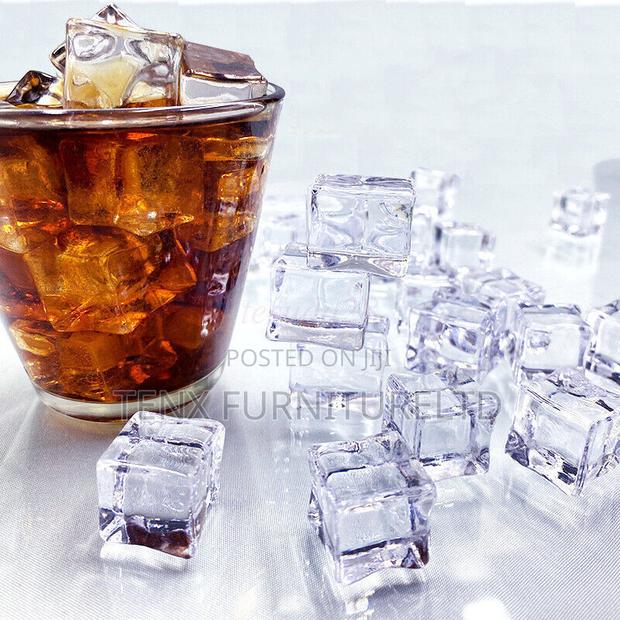Ice Cubes (Refreezable) · Photo 3