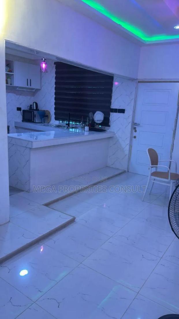 12bdrm House in Kasoa for sale · Photo 4