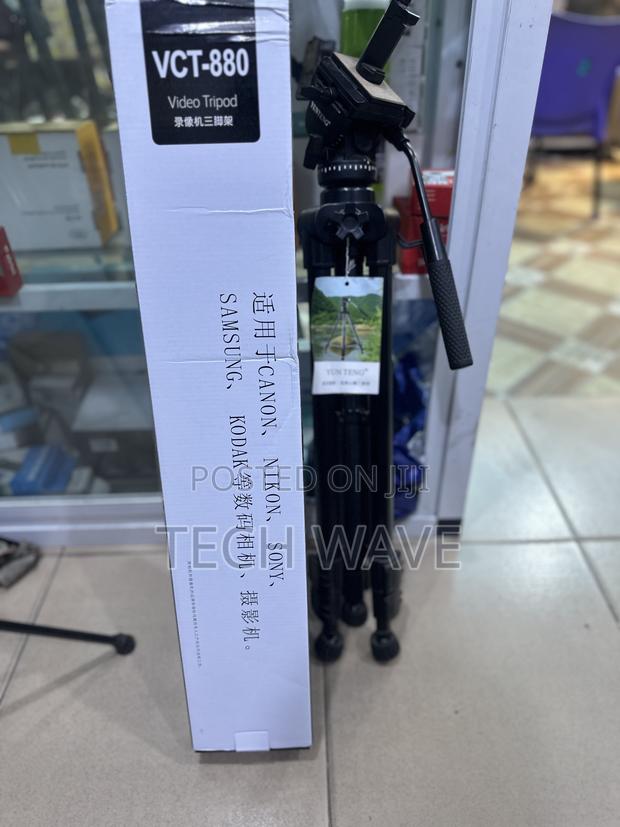 Tripod Stand VCT 880 for Phone and Camera · Photo 4