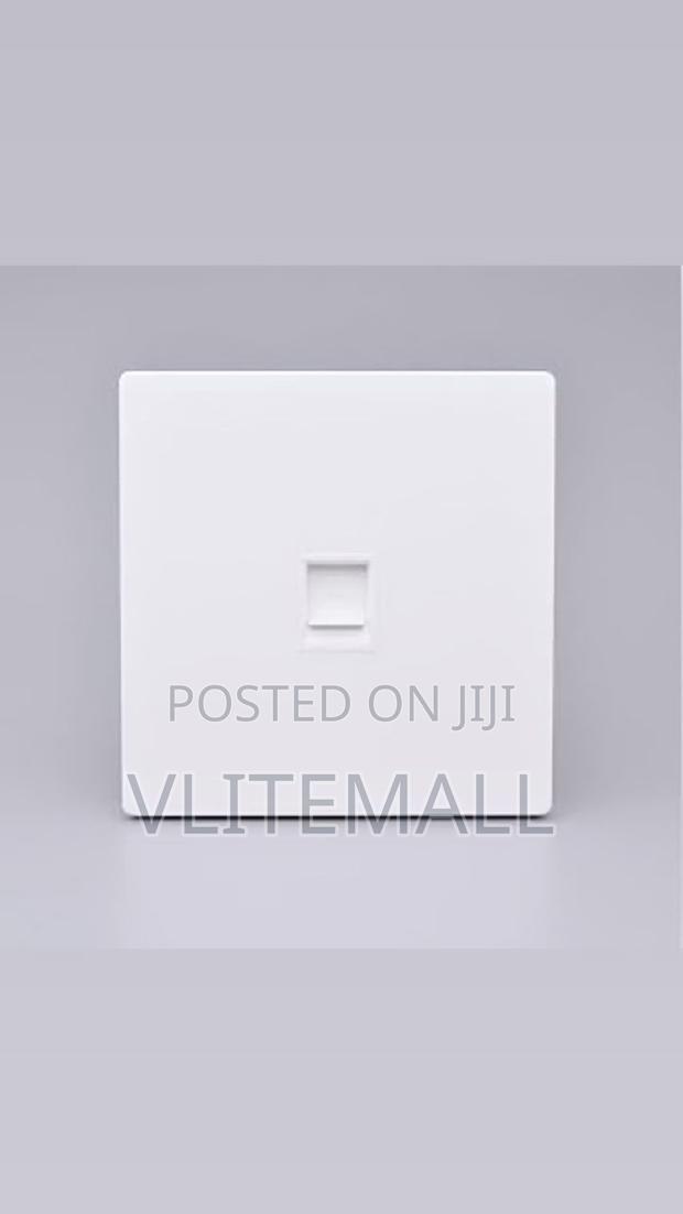 D-Link Faceplate Single With Keystone Jack · Photo 4