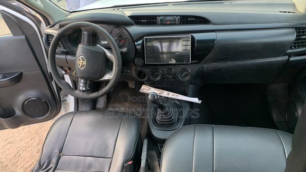 Toyota Hilux Revo Smart Cab Deisel 2.8 AWD 2016 White