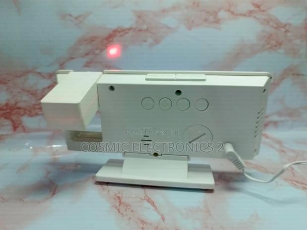Projector Mirror Alarm Clock photo 7