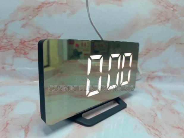 Led Digital Alarm Clock With Dual Usb Slot photo 3