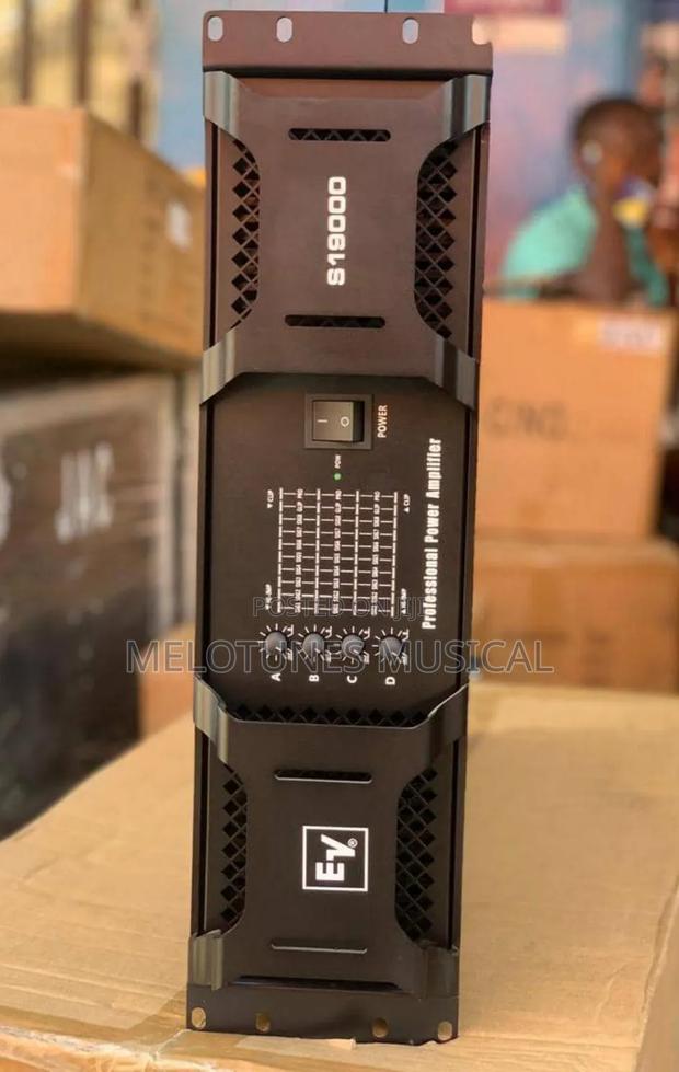 Ev S19000 4-Channel Bass Amplifier · Photo 3