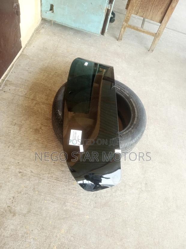 Jeep Renegade 2018 Back Glass Tinted photo 2