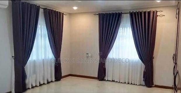 Q -- Curtains and Decorations · Photo 2