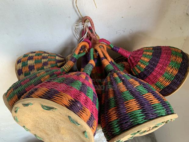 Maracas (Hoop Red/Bell Basket) · Photo 4
