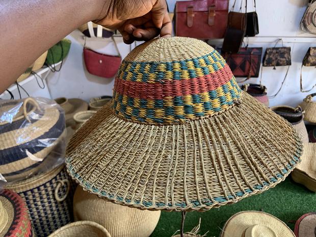 Summer Hat (Straw Hat) · Photo 4