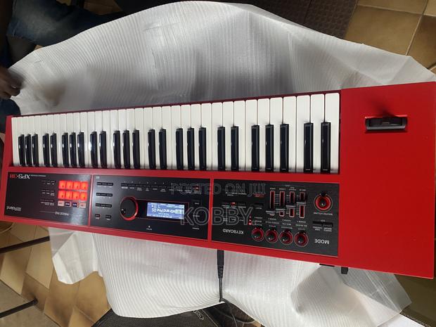Roland Xps30 Keyboard · Photo 4