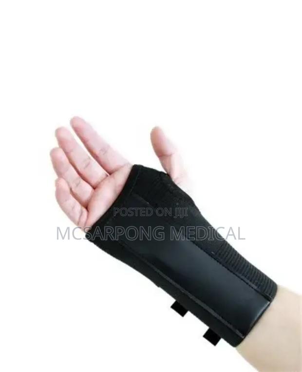 Finger Brace Support · Photo 4