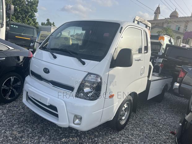 Kia Bongo 3 Towing Car photo 6