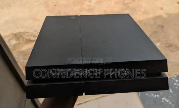 Playstation 4 With All Accessories