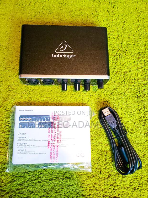 Behringer U-phoria Umc202hd photo 2