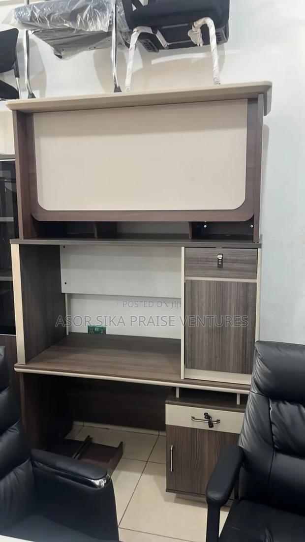 Office Table 1.4m
