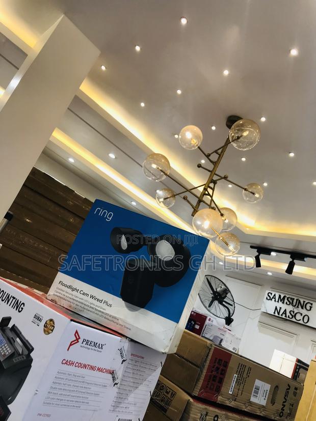 Get Secure (White) Ring Floodlight Cam Wired · Photo 2