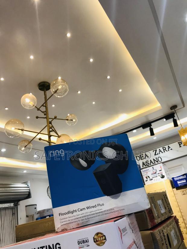 High Quality (Black) Ring Floodlight Cam Wired · Photo 2