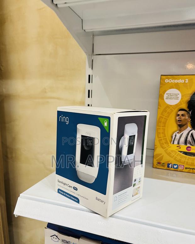 Check Out Ring Sportlight Cam Pro/ Battery Single(White) · Photo 2