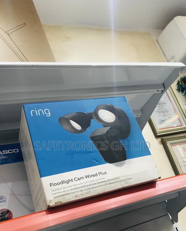 Brand New Quality Ring Floodlight Cam Wired · Photo 2