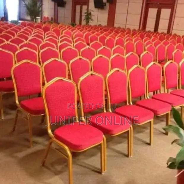 Auditorium Chair Red Blue · Photo 3