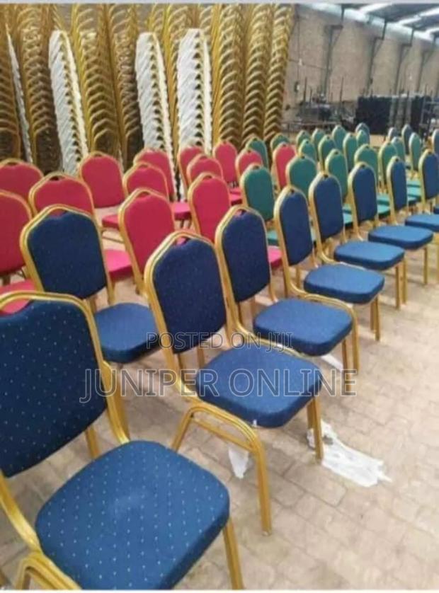Auditorium Chair Red Blue · Photo 4