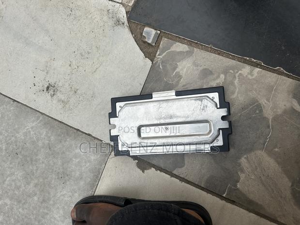 BMW E90 Headlight Control Module Available photo 3