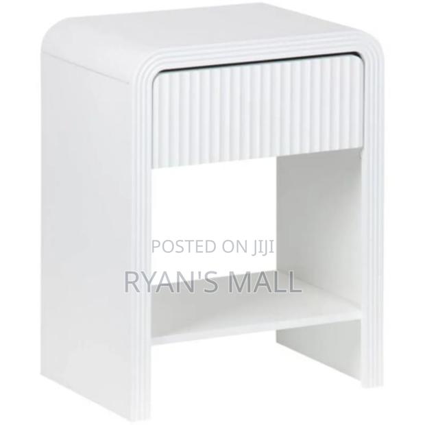 Bed Side Table Fro Uk · Photo 2