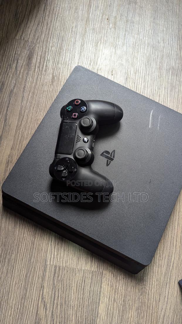 Playstation 4 Pro Video Game Console From Home photo 8