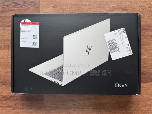 New Laptop HP Envy 14 8GB Intel SSD 512GB · Photo 2