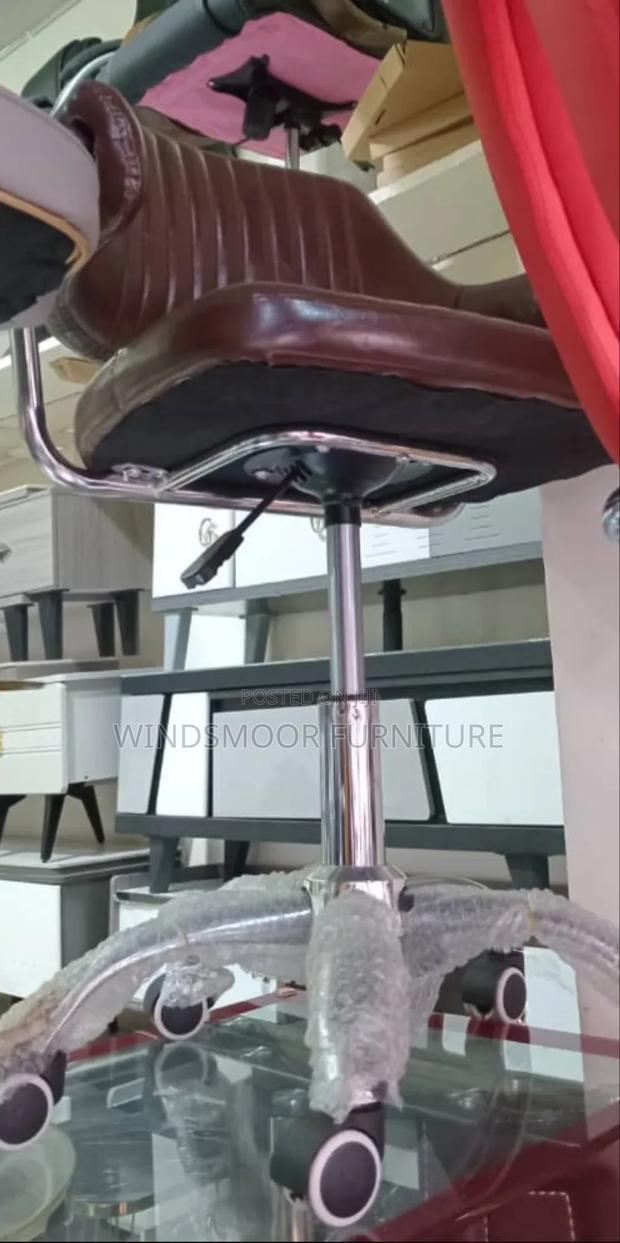 Beautiful and Lovely Saloon Chair