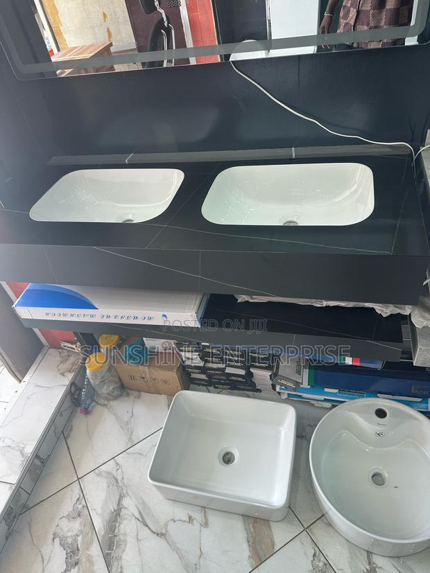 Double Black Cabinet Basin · Photo 4