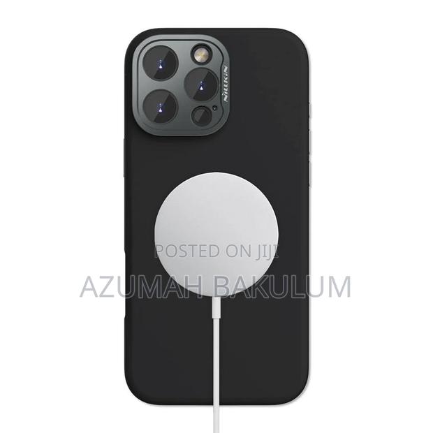 iPhone 16 Pro Max / 16 Pro Lenswing Magnetic Case photo 2