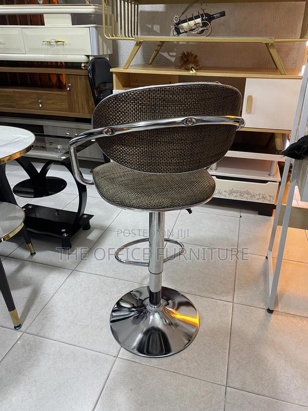 Island Stool · Photo 4