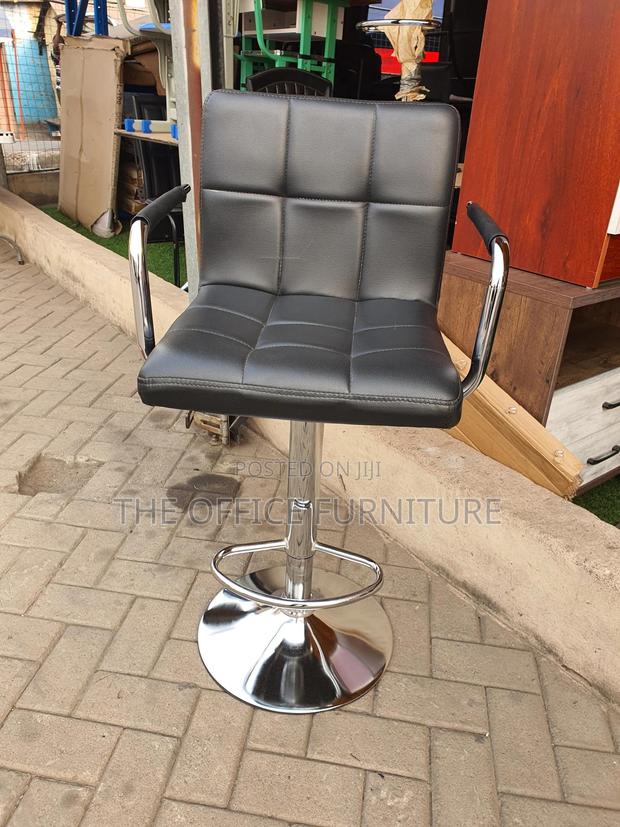 Modern Height Adjustable Bar/Pub Chair - Black · Photo 3