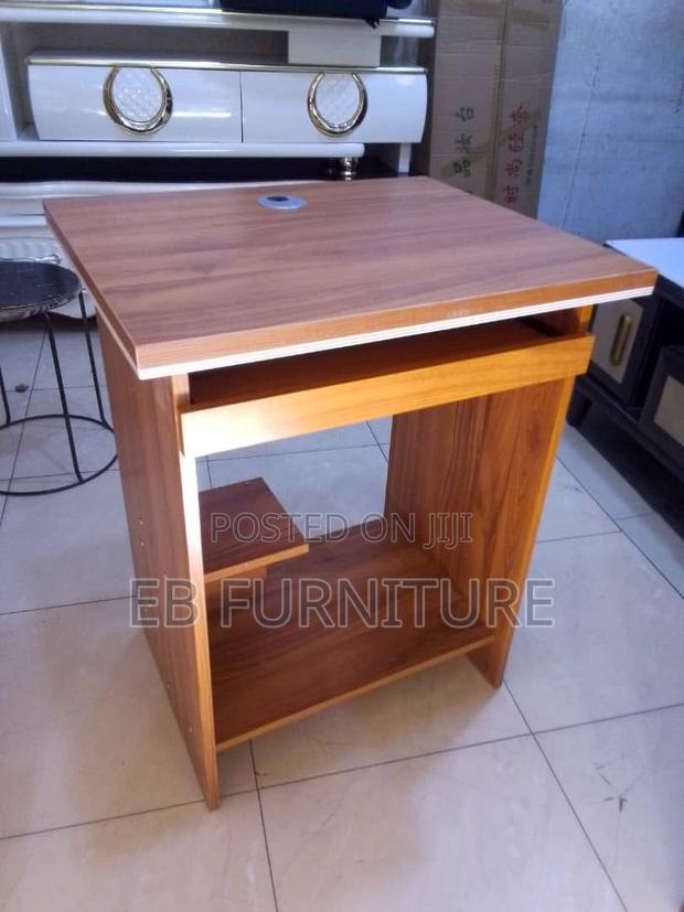 Small Office Desk · Photo 2