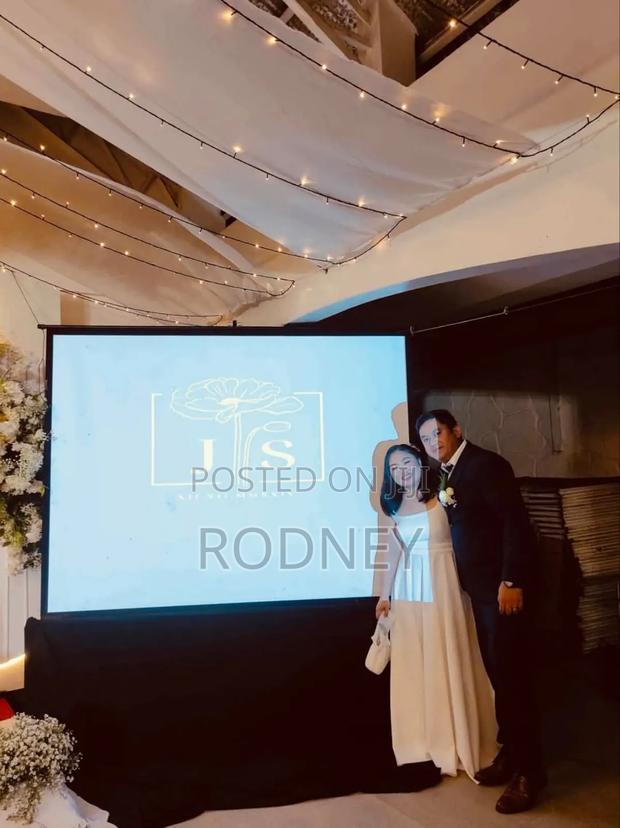 Projector Rental for Weddings. · Photo 4