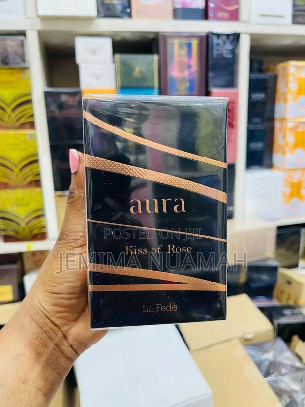 Aura Kiss of Rose and Aura Crisp Flowers · Photo 2