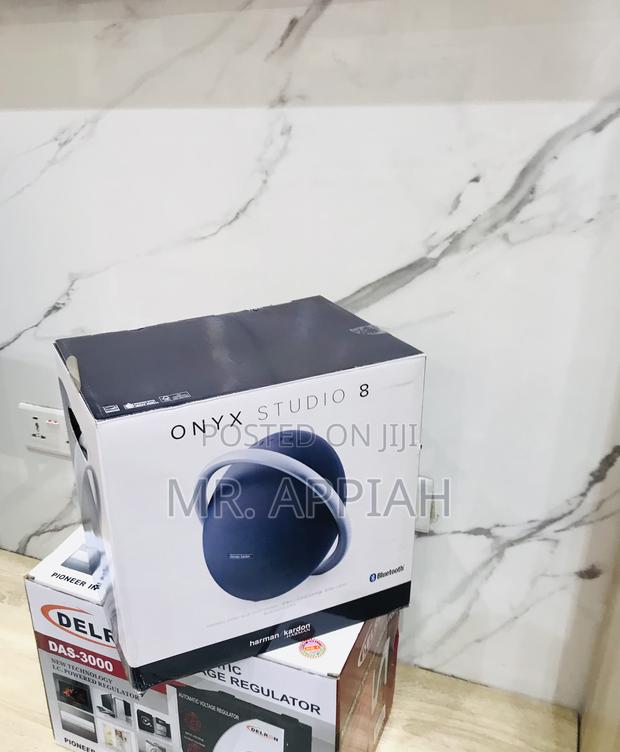 Beautiful Made Onyx 8 Portable Bluetooth Speaker · Photo 2