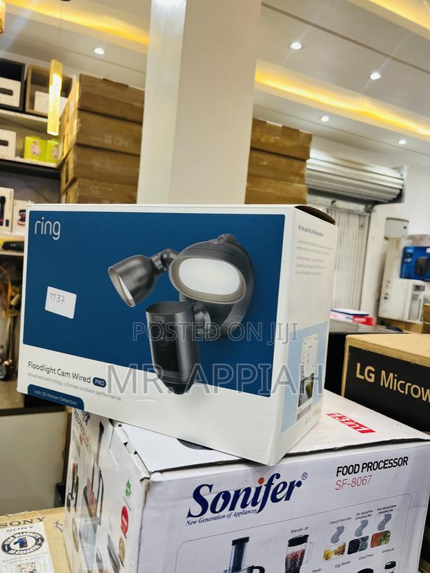 Original Ring Floodlight Cam Wired Pro 1080p Hd Video,Black · Photo 2